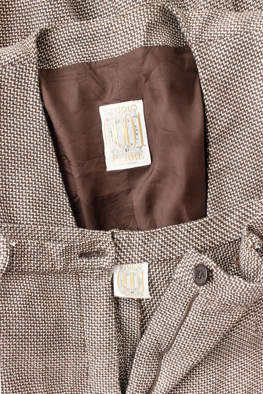 Fato italiano Ferré (40-42)